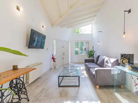 CASA EN VENTA EN GONNET