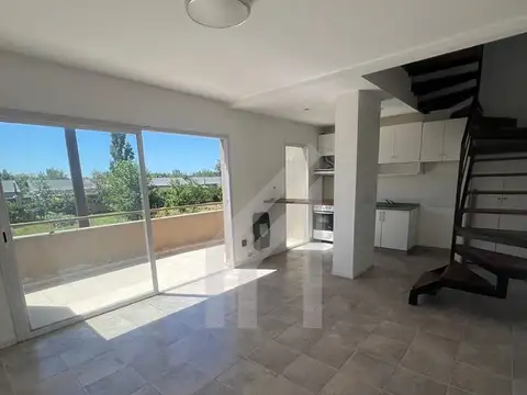 Departamento en Alquiler con 1 cocheras