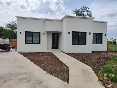 Barrio Santa Elisa, Pilar del Este 5 ambientes, 4 habitaciones a Estrenar