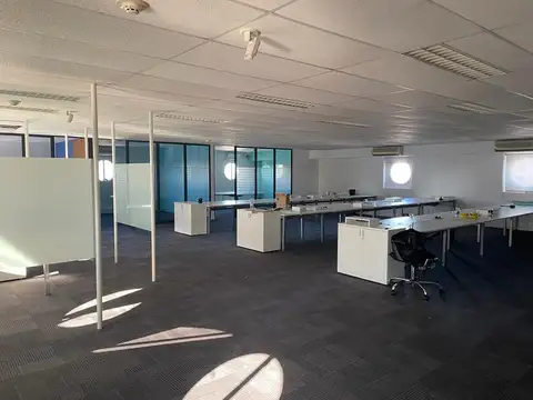 Venta Edificio Comercial en  Block,  Florida / Vte. López