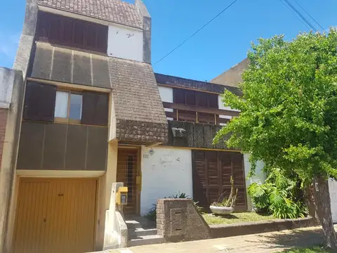 Chalet en Venta en Ramos Mejía - Barrio Pileta