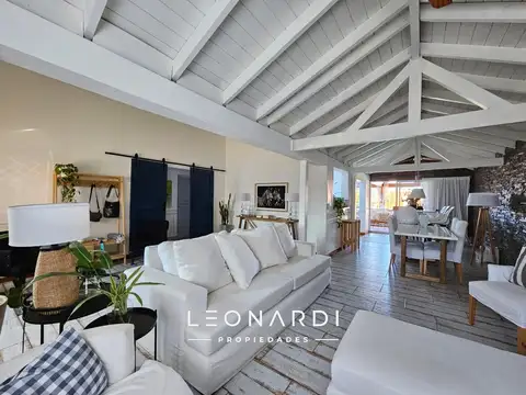 Casa en Barrio Privado en Matheu- Escobar