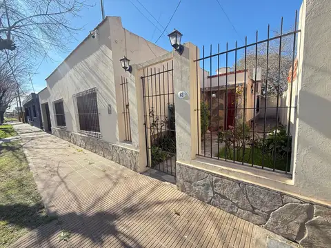 Casa en Venta – Calle Santa Fe N° 62, Suipacha