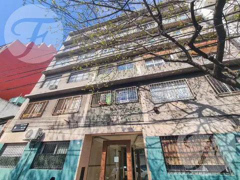 Jean Jaures al 675 5B