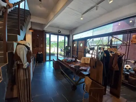 LOCAL en VENTA en el Bajo de SAN ISIDRO 