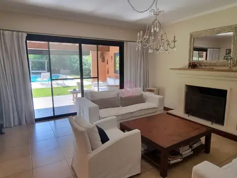 Casa  en Venta en Saint Matthew´s, Pilar, G.B.A. Zona Norte