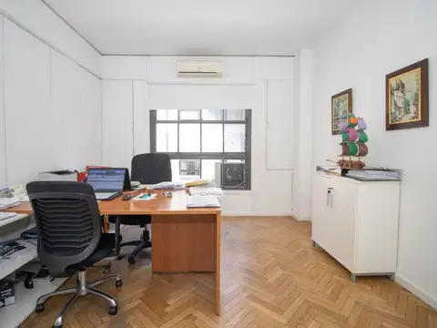 Oficina en Venta 77 años