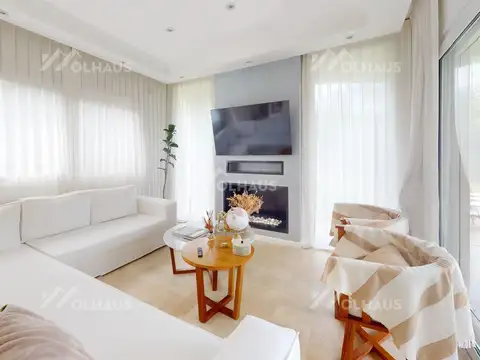 Casa 6 ambientes con 7 baños