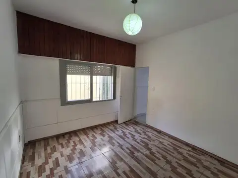 Depto Tipo Casa en Venta en Jose Leon Suarez, USD 60.000