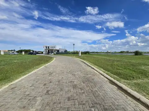 LOTE EN VENTA EN ELCANO HUDSON