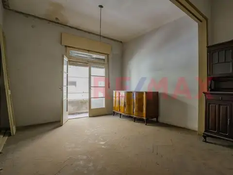 Depto Tipo Casa 5 ambientes con 2 baños