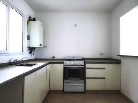 Marcos A. Zar 1600, Piso 2