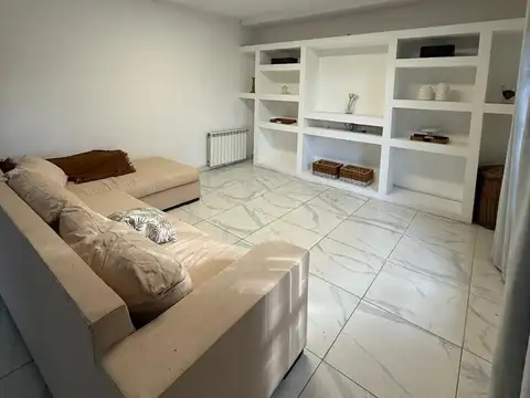 CASA DE 4 AMBIENTES EN VENTA