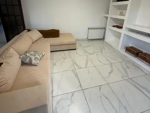 CASA DE 4 AMBIENTES EN VENTA