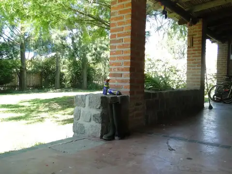 Casa en venta - 3 Dormitorios 3 Baños - San Vicente