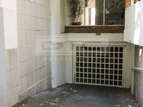 Cochera - San Isidro