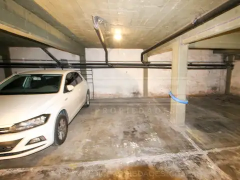 Cochera - San Isidro