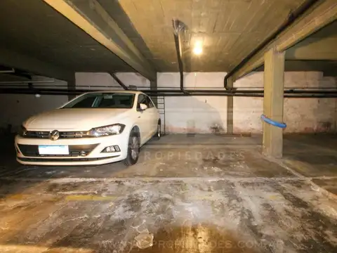 3 de Febrero 24 entre Avenida Centenario y Moreno