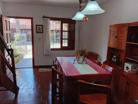 Depto Tipo Casa en Venta de 3 ambientes