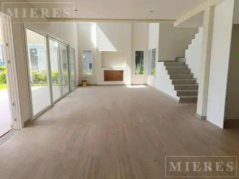 Casa en Venta al Noroeste