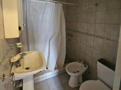 Casa en Alquiler en La Plata, $ 650.000