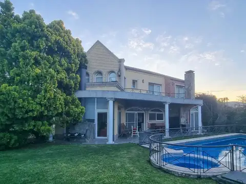 Casa 6 ambientes con 6 baños