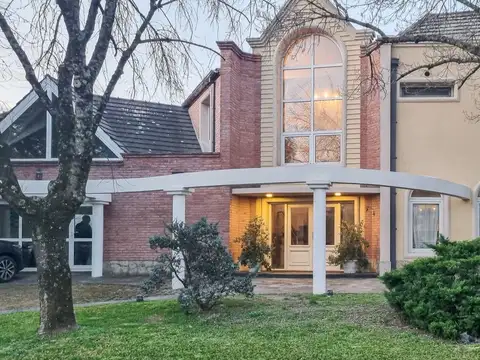 Venta – Casa de 6 ambientes en Ayres de Pilar