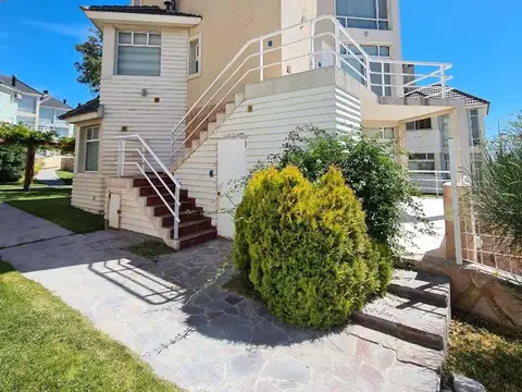 Escribano Menendez 61