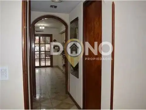 Casa en Venta en Bernal, USD 185.000