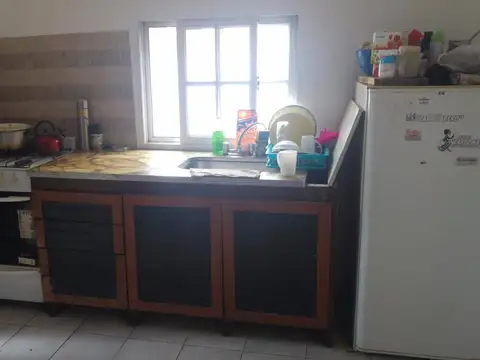 SOBRE LOTE PROPIO 3 DEPTOS TIPO CASA EN BLOCK