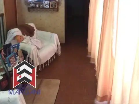 Depto Tipo Casa en Venta de 5 ambientes