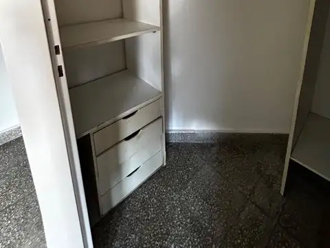 Depto Tipo Casa en Venta 40 años