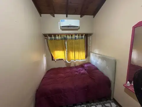 Casa Chalet  5 amb. con Jardin y Cochera