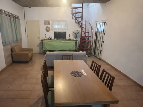VENTA CASA CON LOTE - 20 DE JUNIO - PONTEVEDRA