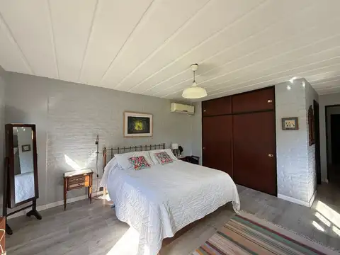 VENTA CASA C/PILETA, VISTA AL GOLF EN EL OMBÚ