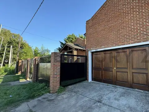 Casa 6 ambientes con 1 baño