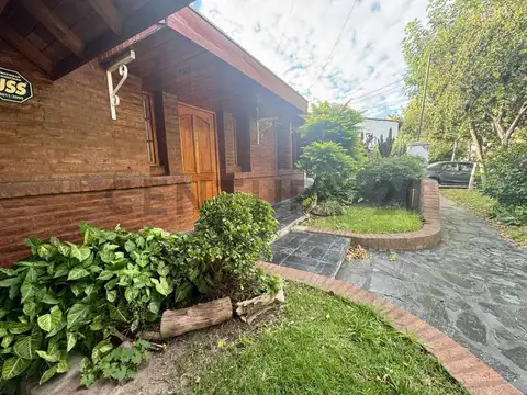 VENTA CASA CIUDAD JARDIN 4 AMBIENTES