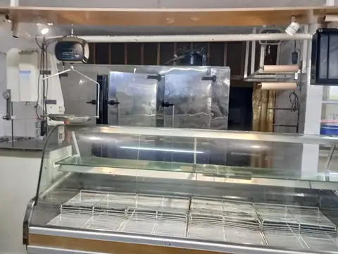 Williams Morris 3887