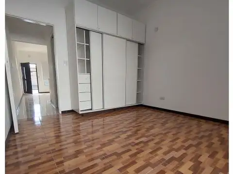 Depto Tipo Casa en Venta en Moron, USD 55.000