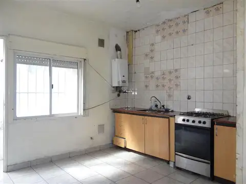 Depto Tipo Casa en Venta 50 años