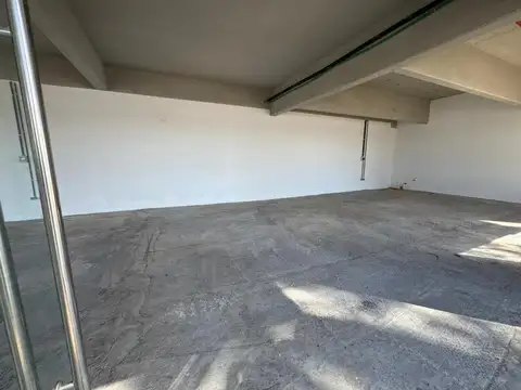 Locales a estrenar con vista al río y al Puente Zárate Brazo