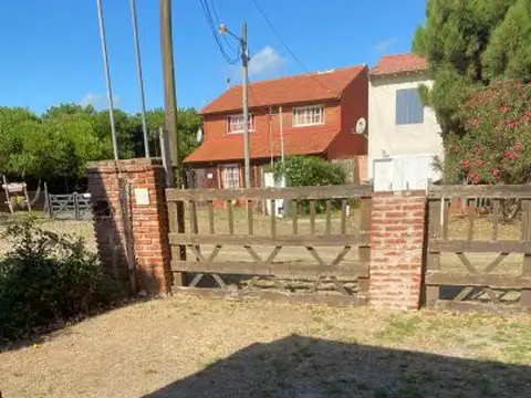 Casa 3 ambientes con 1 baño