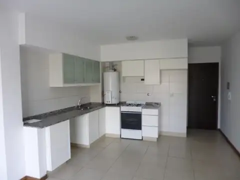 VENTA MONOAMBIENTE CON BALCON EN PICHINCHA
