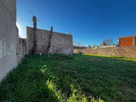 VENTA LOTE TERRENO 374 M2  BANFIELD ESTE