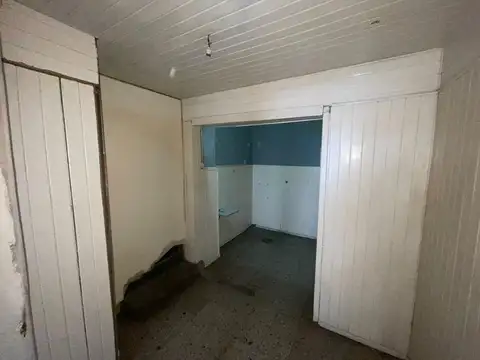 Local comercial sobre Alvear a la venta