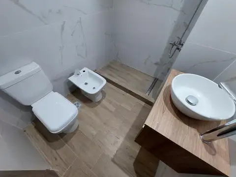 HERMOSO DEPARTAMENTO AL FRENTE A ESTRENAR