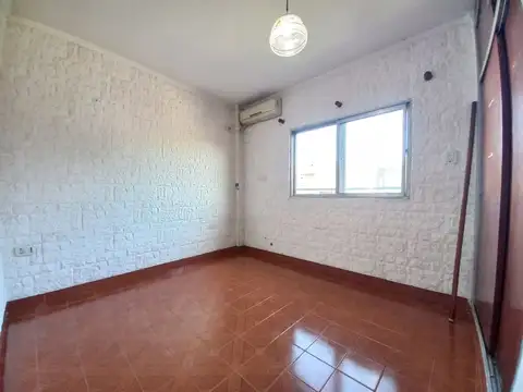 Depto Tipo Casa en Venta en Jose Leon Suarez, USD 40.000