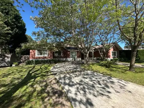 Casa en Venta en Saint Matthews, USD 315.000