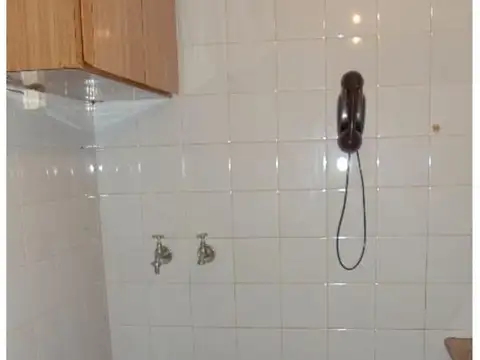 Monoambiente. Excelente zona. Disponible a partir de Marzo.