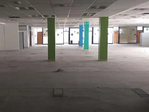 Oficina en Alquiler en Monserrat, USD 16.590